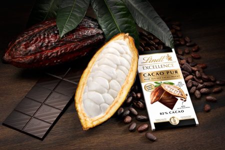 Lindt & Sprüngli unveils chocolate bar made with entire cocoa pod