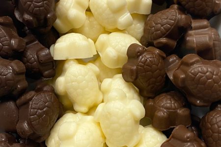 Pecan Deluxe introduce chocolate turtles